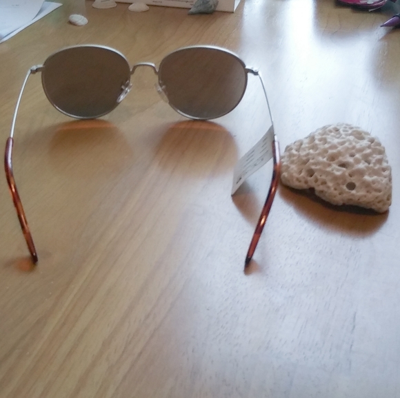 Joe's Jeans Pearl Sunglasses NWT🌸 - Picture 2 of 5
